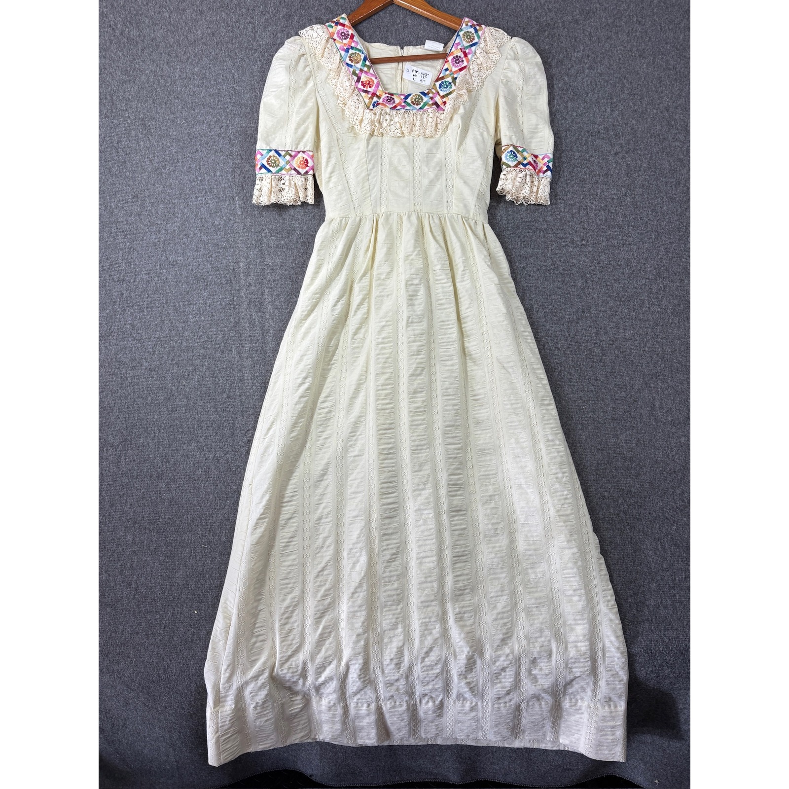 Vintage 70s Cream Prairie Maxi Dress Embroidered Lace Eyelet Boho Cottagecore 11